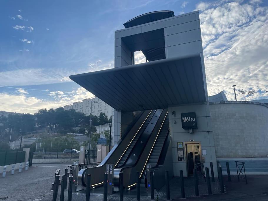 Jolie Charmant T3 Refait A Neuf A Marseille Bagian luar foto