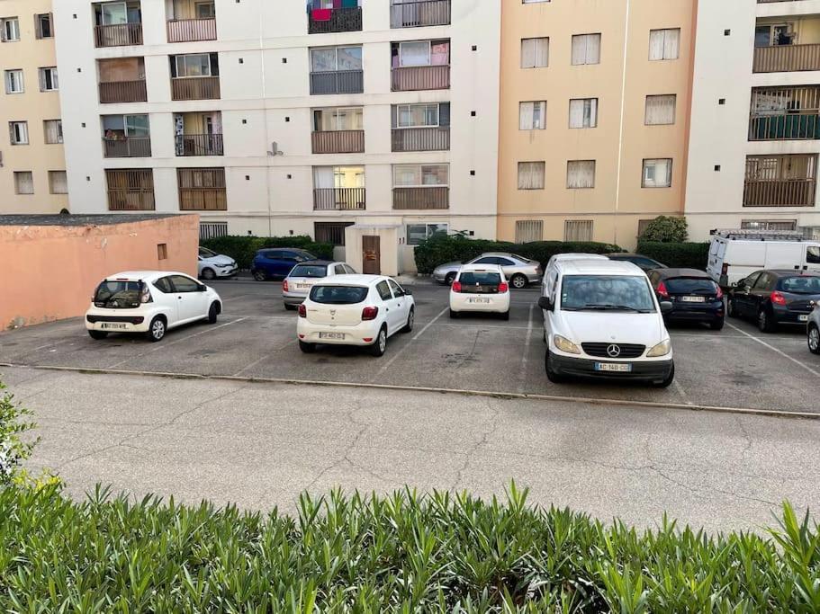 Jolie Charmant T3 Refait A Neuf A Marseille Bagian luar foto